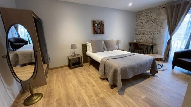 Hotel Mas De Galoffre Nimes Luaran gambar