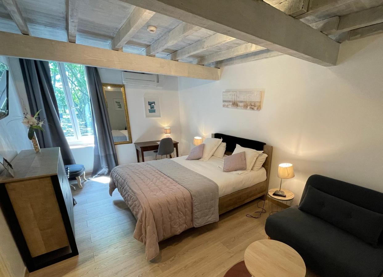 Hotel Mas De Galoffre Nimes Luaran gambar