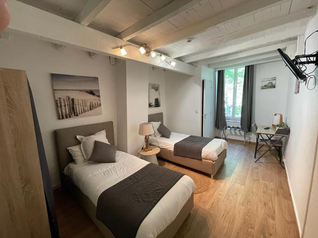 Hotel Mas De Galoffre Nimes Luaran gambar