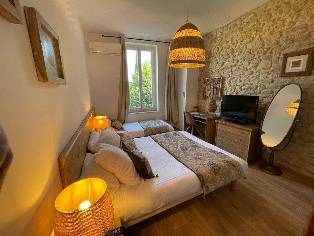 Hotel Mas De Galoffre Nimes Luaran gambar