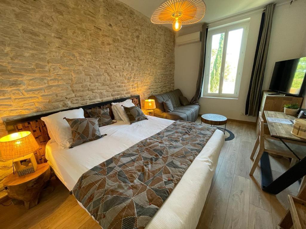 Hotel Mas De Galoffre Nimes Luaran gambar