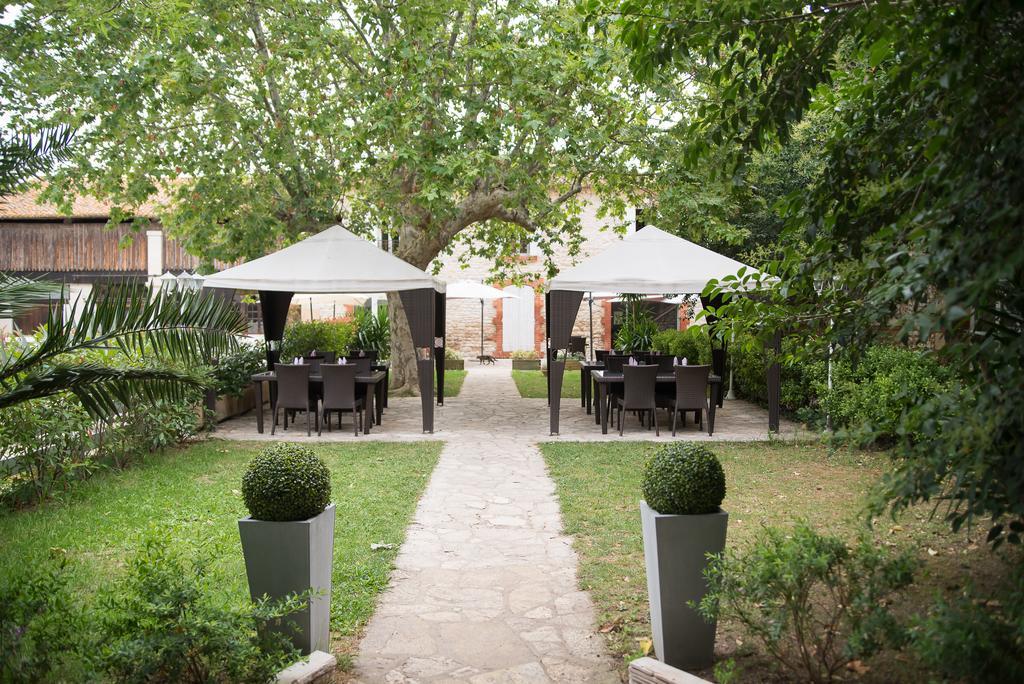 Hotel Mas De Galoffre Nimes Luaran gambar